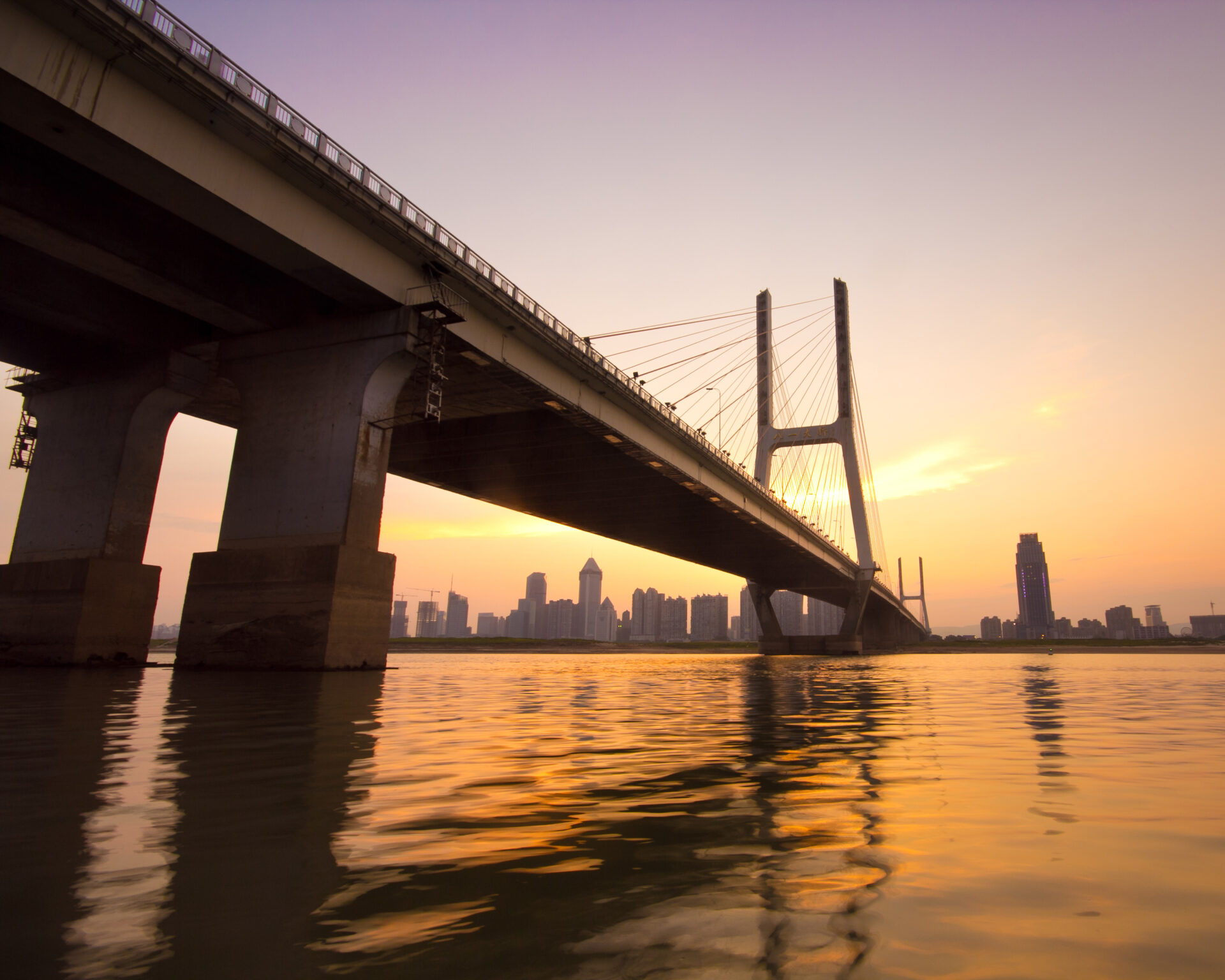 Shanghai bridge (home page)